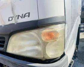 Фара Toyota