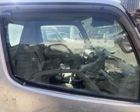 Стекло двери Toyota