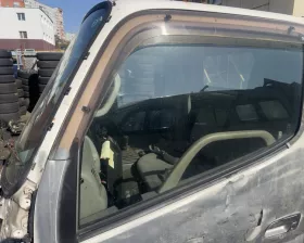 Стекло двери Toyota