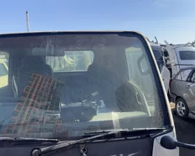 Лобовое стекло Isuzu