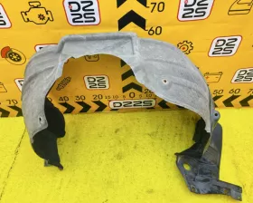 Подкрылок Toyota