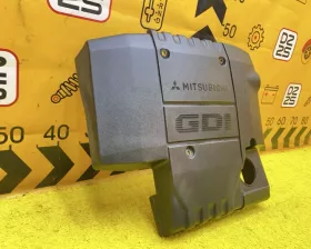 Пластиковая крышка на двс MITSUBISHI