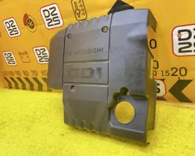 Пластиковая крышка на двс MITSUBISHI