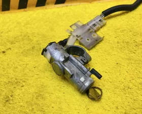 Замок зажигания Nissan