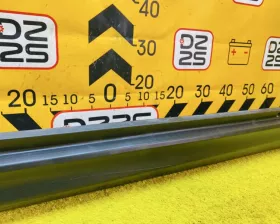 Накладка на порог SUZUKI