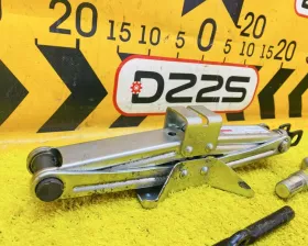 Поддомкратник/ домкрат Suzuki