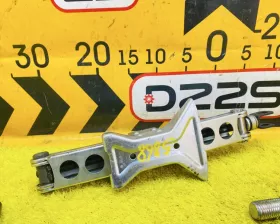Поддомкратник/ домкрат Suzuki