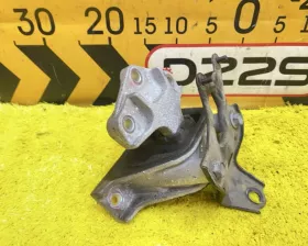 Подушка двигателя SUZUKI