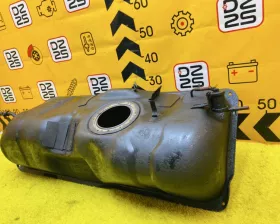 Топливный бак Nissan