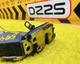 Замок двери Toyota