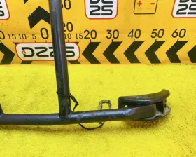 Крепление запасного колеса Toyota