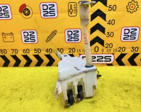 Бачок стеклоомывателя Toyota