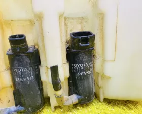 Бачок стеклоомывателя Toyota