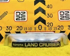 Накладка на дверь багажника Toyota