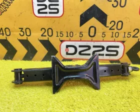 Поддомкратник/ домкрат Mazda