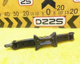 Поддомкратник/ домкрат Toyota