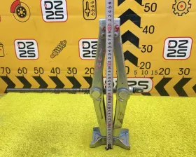 Поддомкратник/ домкрат Nissan