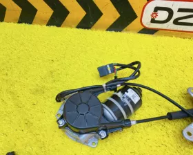 Доводчик двери TOYOTA