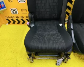 СИДЕНИЕ ПАРА Toyota