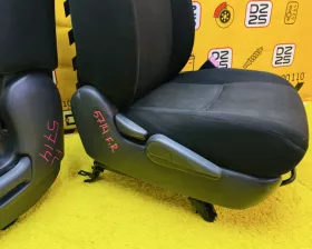 СИДЕНИЕ ПАРА Toyota
