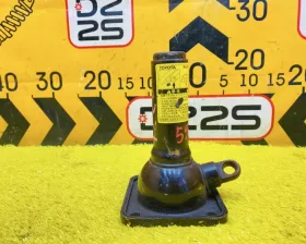 Поддомкратник/ домкрат Toyota
