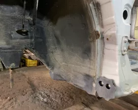Лонжерон TOYOTA