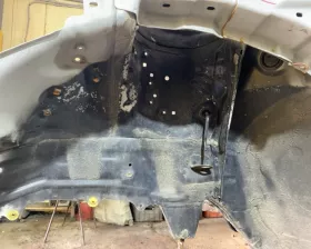 Лонжерон TOYOTA