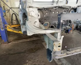 Лонжерон TOYOTA