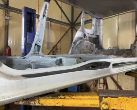 Порог кузова Toyota