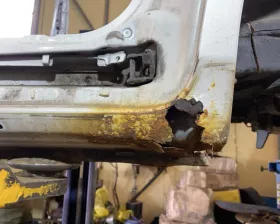 Порог кузова Toyota