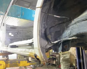 Порог кузова Toyota