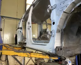 Порог кузова Toyota