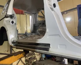 Порог кузова Toyota