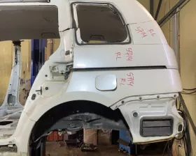 Крыло заднее Toyota