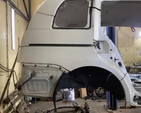 Крыло заднее Toyota