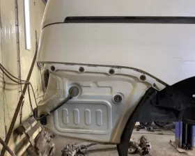 Крыло заднее Toyota
