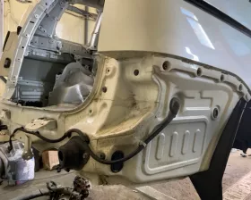 Крыло заднее Toyota