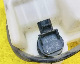 Бачок стеклоомывателя Toyota