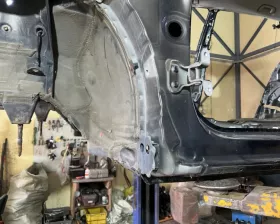 Порог кузова Toyota