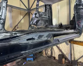Порог кузова Toyota