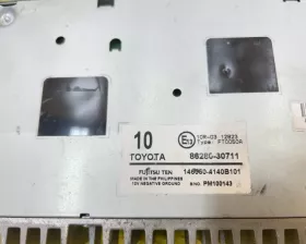 Усилитель магнитофона Toyota
