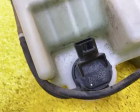 Бачок стеклоомывателя Toyota