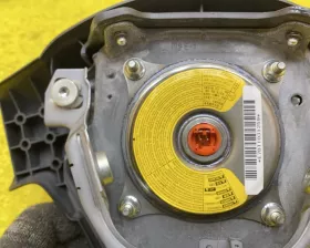 Подушка безопасности водителя Toyota