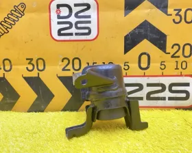 Подушка двигателя Toyota