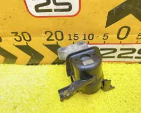 Подушка двигателя Toyota
