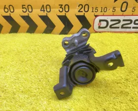 Подушка двигателя Toyota