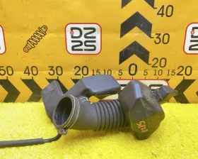 Патрубок воздушного фильтра TOYOTA