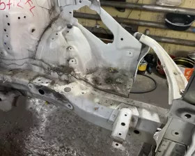 Лонжерон Toyota