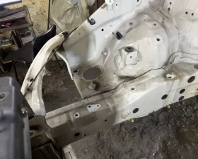 Лонжерон Toyota