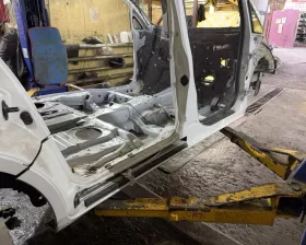 Порог кузова Toyota
